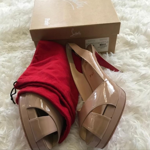 Christian Louboutin - Picture 10 of 14